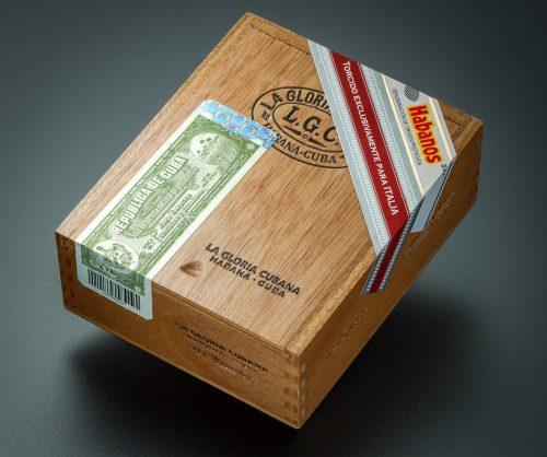 La Gloria Cubana Invictos ER Italy