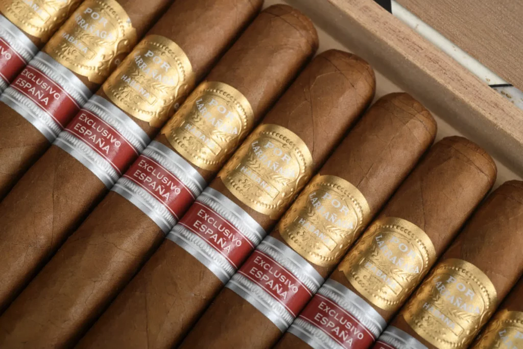 The Por Larrañaga Leones Regional Edition Spain will be available in Spanish cigar stores from September 2023